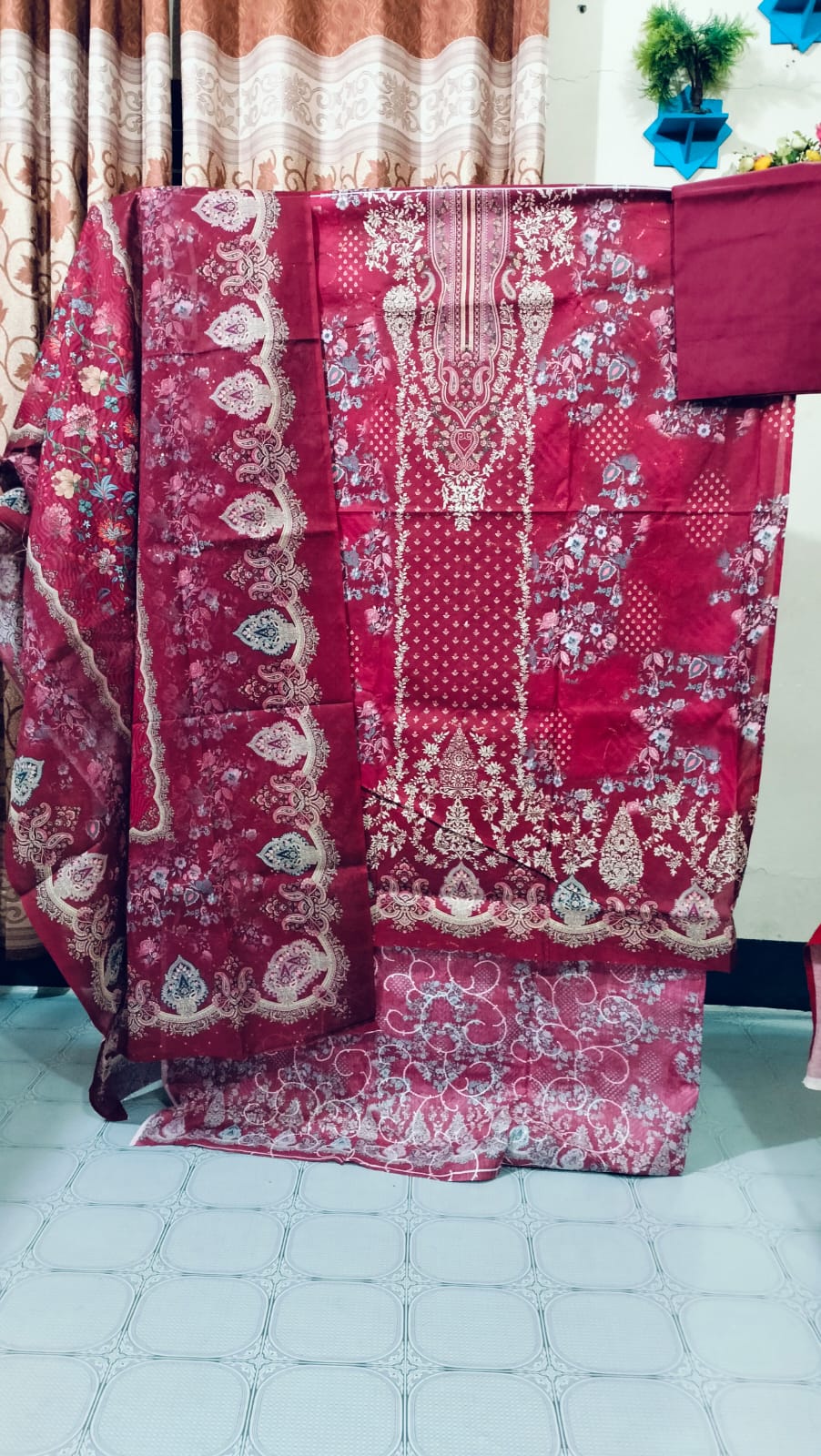 সুতি সিকুয়েন্সের ফুল বডি কাজ করা ত্রি পিচ